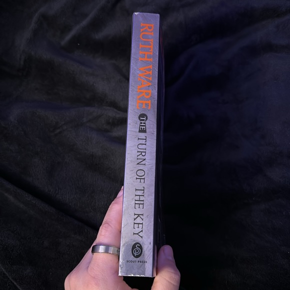 The Turn Of The Key by Ruth Ware - Picture 3 of 3